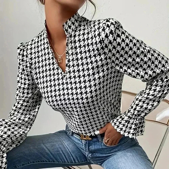 Geometric-pattern V Neck Long Sleeve Pullover Blouse (Color: Mixed Color) - Picture 3 of 4